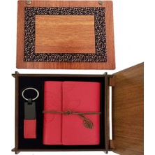 Ahşap Kutulu Kırmızı Deri Defter ve Anahtarlık Set