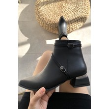 Siyah Cilt 4 cm Kalın Galvaniz Topuklu Bantlı Şık Günlük Kadın Bot TMD2024801