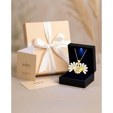 Isimli Açılan Papatya Premium Hediye Kutulu Gümüş Kolye