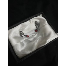 Dükkan Design Taşlı Gotik Küpe