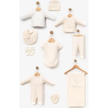 Bebitof %100 Pamuk Sevimli Yavru Zürafa Desenli 10 Parça Kutulu Yenidoğan Hastane Çıkışı Zıbın Seti Krem BBTF.KRM.10129