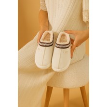 Kadın Kalın Tabanlı Içi Kürklü Sıcak Astarlı Kışlık Saraçlı Iç Dış Mekan Ev Terliği Sokak Modası