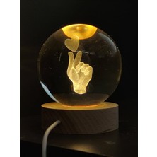 Kişiye Özel Işıklı Ahşap Kaideli Seni Seviyorum Temalı Cam Küre 8*6cm