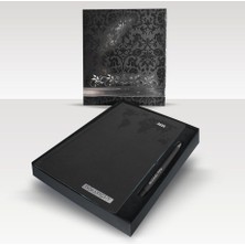 Kişiye Özel Kutulu 17X 24 cm 2026 Tarihli Dünya Baskılı Siyah  Ajanda ve Kalem Seti