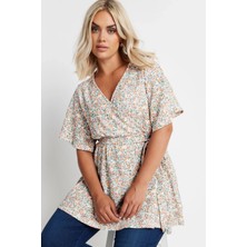 Büyük Beden Kısa Kollu V Yaka Önü Kuşaklı Desenli Eteği Bollaşan Bluz 321935