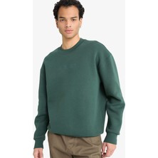 DeFacto Boxy Fit Bisiklet Yaka İçi Yumuşak Tüylü Baskılı Sweatshirt X8282AZ25AU