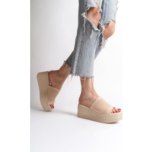 Marla Dolgu Topuklu Ortopedik Taban Hasır Görünümlü Triko Kadın Terlik  Tkt - Ten