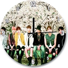 Şık 30X30 cm Kore Pop Grubu Temalı Duvar Saati, Modern Dekorasyon Için Ideal