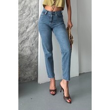 Mom Fit Kar Yıkama Bıyık Detaylı Jeans Pantolon D2006