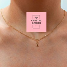 Crystal Atelier Altın Kaplama Üç Boyutlu Minimal İ Harf Kolye – Kişiye Özel Baş Harf Kadın Kolye – Şık, Zarif ve Parlak Tasarım – Paslanmaz Çelik Gold Harf Kolye Hediye Seçeneği – 3 Boyutlu Harf Kolye