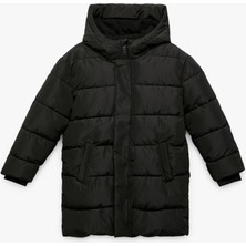 Uzun Kollu Cepli Kapşonlu Şişme Mont