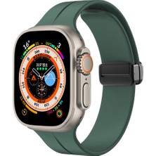Good Case Apple Watch 7 (41MM) Uyumlu Metal Tokalı Silikon Kordon-84 Koyu Yeşil