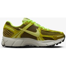 Nike Wmns Zoom Vomero 5 | FJ4738-300