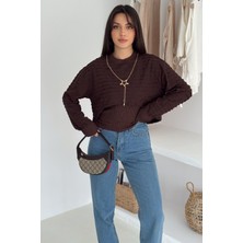 Kadın Dokulu Atlet & Kolye & Sweatshirt Takım – Sıcak & Şehirli Stil