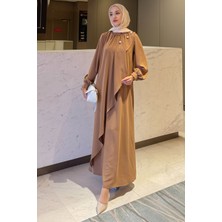 Krep Kumaş Yakası Inci Detaylı Levanur Elbise- Bisküvi