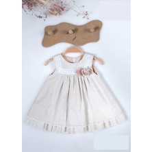 Yazlık Çiçek Aksesuarlı Sıfır Kol Kız Bebe Elbise