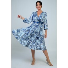 Kadın Kruvaze Yaka Beli Kemerli Astarlı Zincir Desen Piliseli Midi Saten Elbise