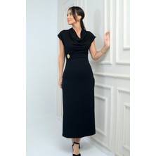 Kadın Degaje Yakalı Toka Detaylı Likralı Uzun Elbise