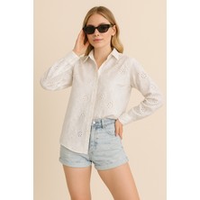 Kadın Beyaz Fisto Desenli Pamuk Gömlek | Günlük ve Ofis Kombini