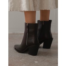 Devin Kahve Hakiki Deri Kadın Bot