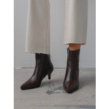 Lydia Kahve Hakiki Deri Kadın Bot