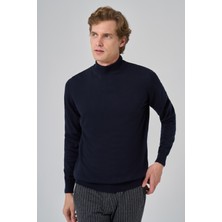  Erkek Lacivert Basic Yarım Balıkçı Yaka Dynamic Fit Rahat Kesim Triko