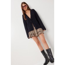 Çok Yumuşak Dokulu Bağlamalı Triko Hırka LCI0043 Siyah