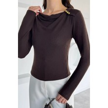 Kadın Omuz Aksesuarlı Bluz P-00018502