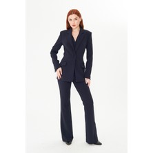 Pearl Kadın Lacivert Blazer Ceket ve Yüksek Bel İspanyol Paça Pantolon Takım – Şık Ofis Stili Alt Üst Kombin