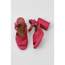 Bueno Shoes Fuşya Deri Kadın Topuklu Sandalet 01WY12303 01WY12303