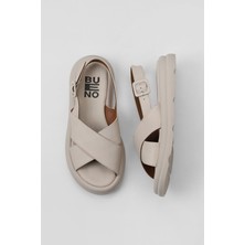 Bueno Shoes Krem Deri Kadın Düz Sandalet 01WY9403 01WY9403