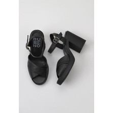 Bueno Shoes Siyah Deri Kadın Topuklu Sandalet 01WY12301 01WY12301