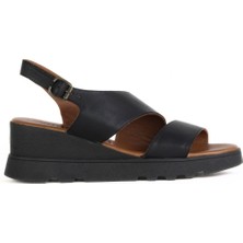 Bueno Shoes Siyah Khv Deri Kadın Dolgu Topuklu Sandalet 01WY8602 01WY8602