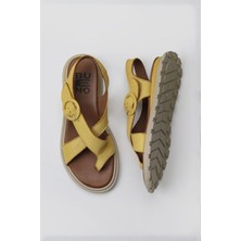 Bueno Shoes Sarı Deri Kadın Parmak Arası Sandalet 01WY5408 01WY5408