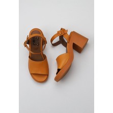 Bueno Shoes Turuncu Deri Kadın Topuklu Sandalet 01WY12502 01WY12502