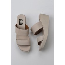Bueno Shoes Krem Deri Kadın Dolgu Topuklu Terlik 01WY2409 01WY2409