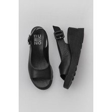 Bueno Shoes Siyah Deri Kadın Dolgu Topuklu Sandalet 01WY8600 01WY8600