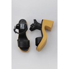 Bueno Shoes Siyah Sarı Deri Kadın Topuklu Sandalet 01WY12204 01WY12204