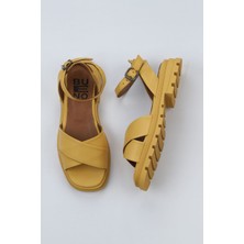 Bueno Shoes Sarı Deri Kadın Düz Sandalet 01WY5508 01WY5508