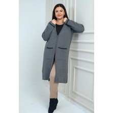 By Saygı Kadın  Cepleri Şerit Detaylı Büyük Beden Uzun Triko Hırka