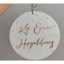Evsay Kız Evine Hoşgeldiniz Ahşap Kapı Süsü Inci Süslemeli Duvar Dekoru 28CM Gold Yazili