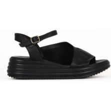 Bueno Shoes Siyah Deri Kadın Dolgu Topuklu Sandalet 01WA2402 01WA2402
