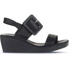 Bueno Shoes Siyah Deri Kadın Dolgu Topuklu Sandalet 01WA0400 01WA0400