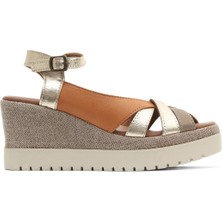 Bueno Shoes Taba Altın Deri Kadın Dolgu Topuklu Sandalet 01WU3802 01WU3802