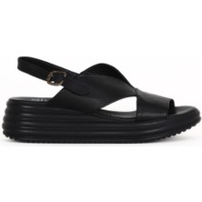 Bueno Shoes Siyah Deri Kadın Dolgu Topuklu Sandalet 01WE3202 01WE3202