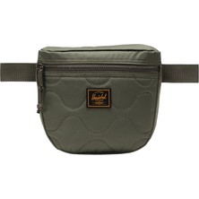 Herschel Supply Co. Herschel Settlement Kapitone Bel Çantası 100% Geri Dönüşümlü Polyester ile Şık Tasarım