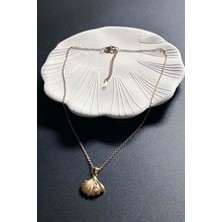 Ne10 Takı Kolye, Kararmayan Paslanmaz Çelik, Deniz İstiridyesi ve İnci Detaylı, Altın Renk, Model410