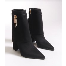 Yazın Ayakkabıları Siyah Süet Yanı Toka Detaylı Kalın Topuklu Çizme