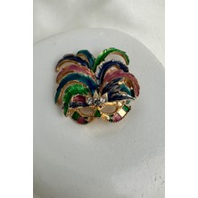Modex Renkli Taş Detaylı Tüy Desenli Tasarım Maske Broş (4cm)
