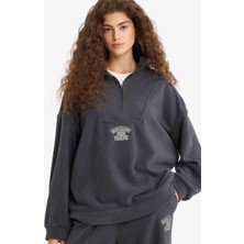 DeFacto Oversize Geniş Kalıp Dik Yaka Fermuarlı Baskılı Polar Sweatshirt Y2649AZ25WN